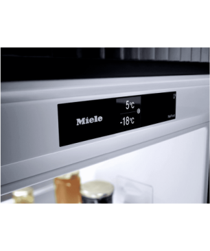 MIELE KFN 7774 D Kühlgefrierkombination (D, 207 kWh, 1770 mm hoch, Weiß)