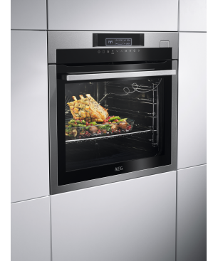 AEG BCO6820VA2, Backofen (Einbaugerät, 70 Liter, 595 mm breit), Serie 8000 mit SteamBoost Multi-Dampfgarer (ohne Sous-vide-Gar