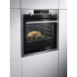 AEG KOMB55PIS2 Serie 6000 mit SteamBake Feuchtigkeitszugabe (mit Pyrolyse), Backofenset (Induktionskochfeld, A+, 71 Liter)